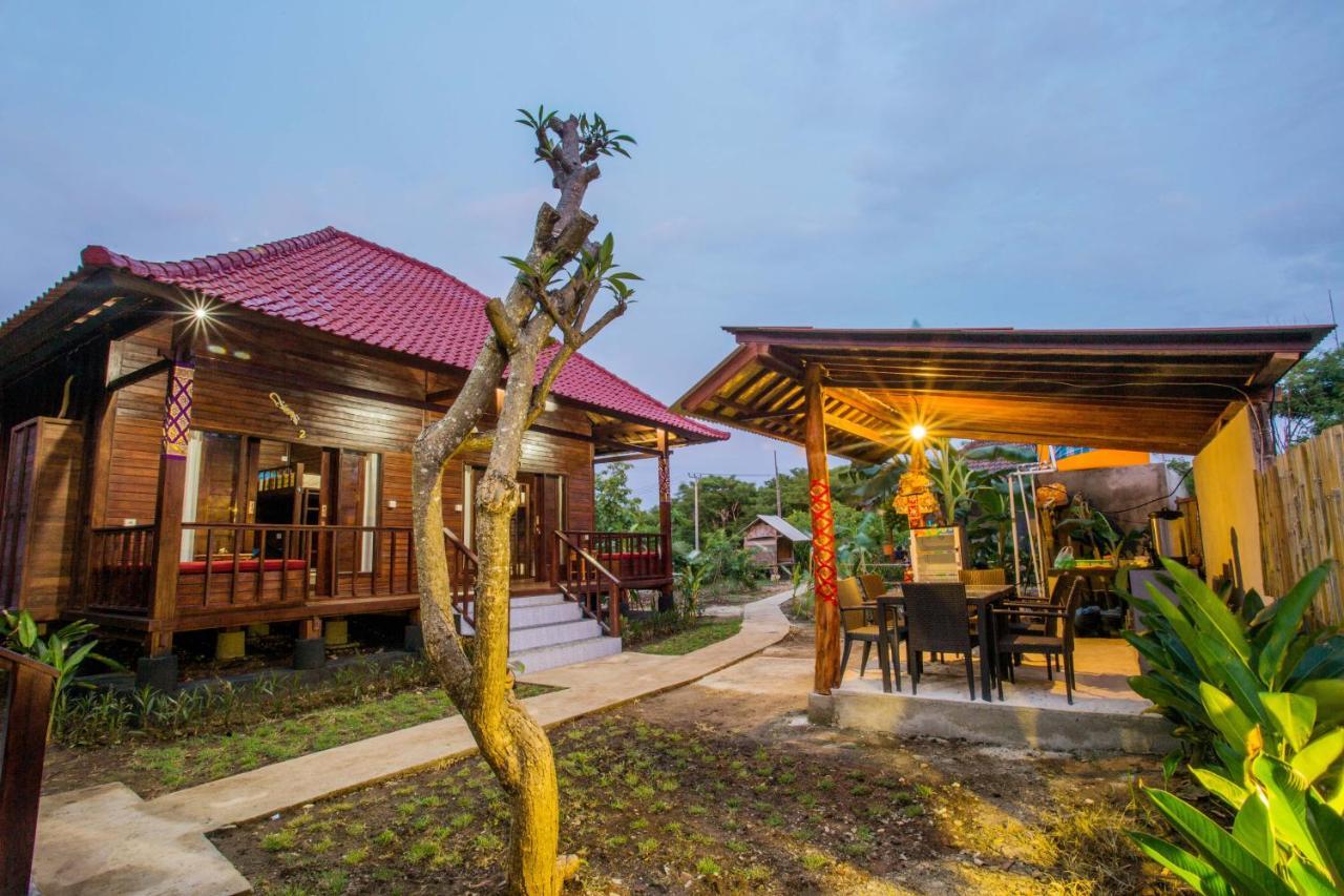 Uma Hostel Lembongan Exterior foto